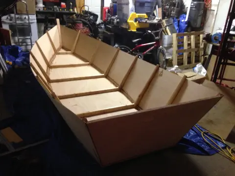 14 ft Rapid Robert: A Hull is Born!