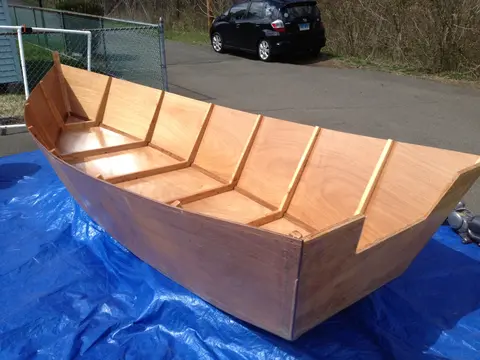 14 ft Rapid Robert: Sealin her up!