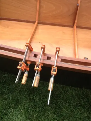 14 ft Rapid Robert: August Update: Rowing Seat, Bench Rails, Oarlock mounts, Paint, and Varnish