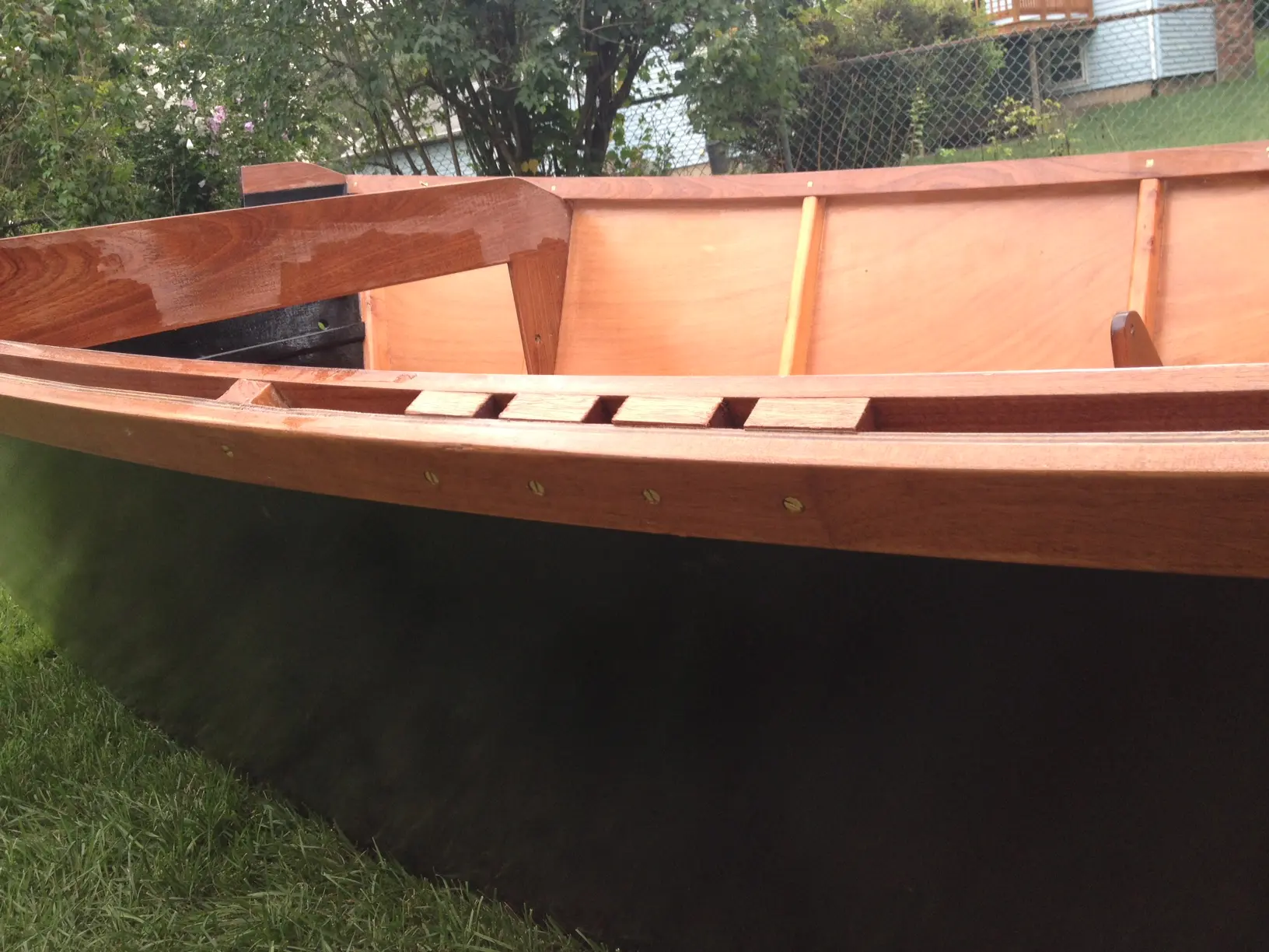 14 ft Rapid Robert: Rowing Seat, Spalshwell and oarlocks installed