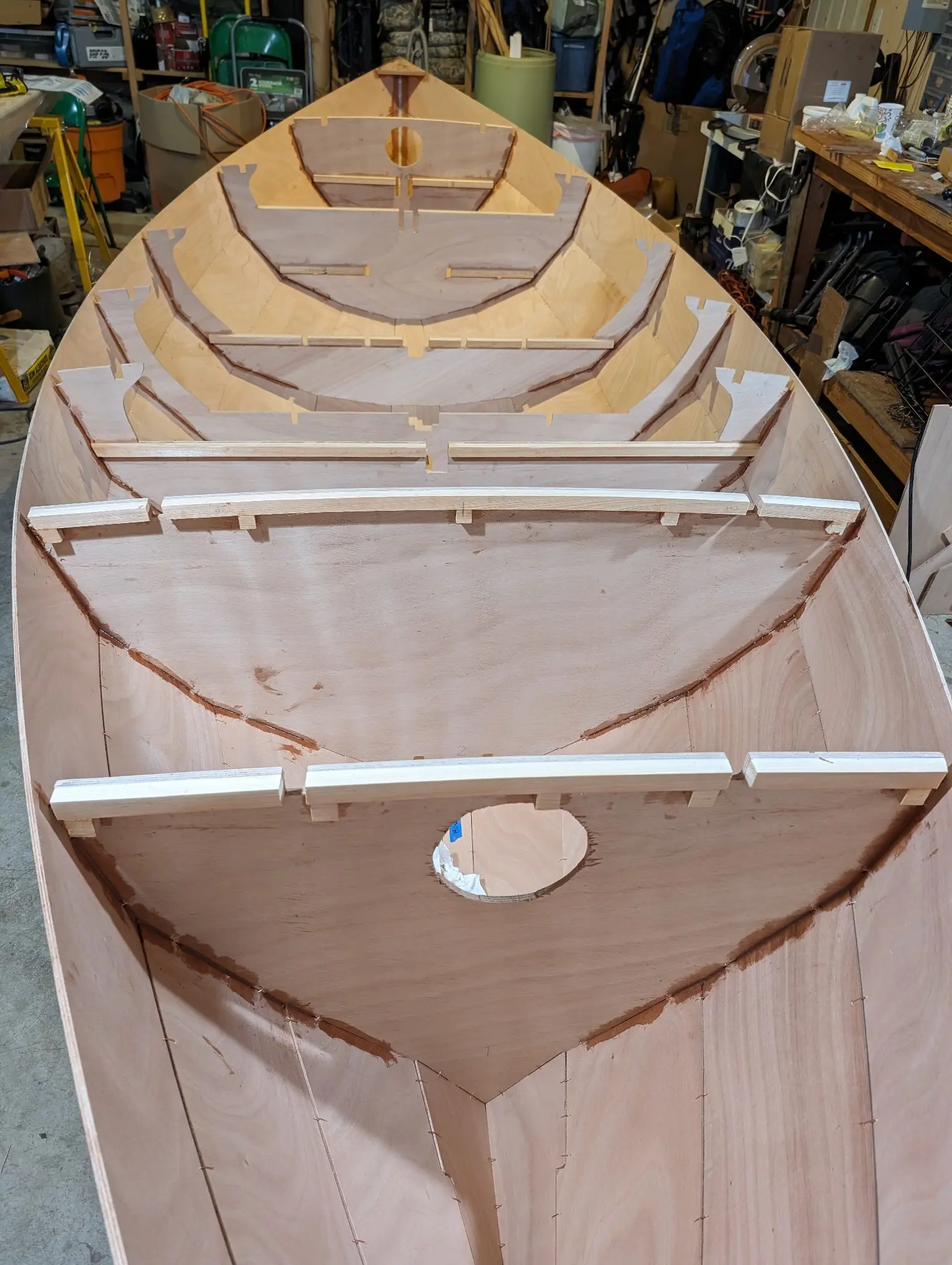The Guider: Tacking the hull together with epoxy