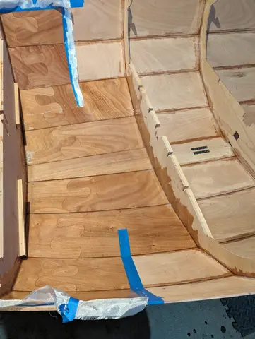 The Guider: Glassing the hull interior