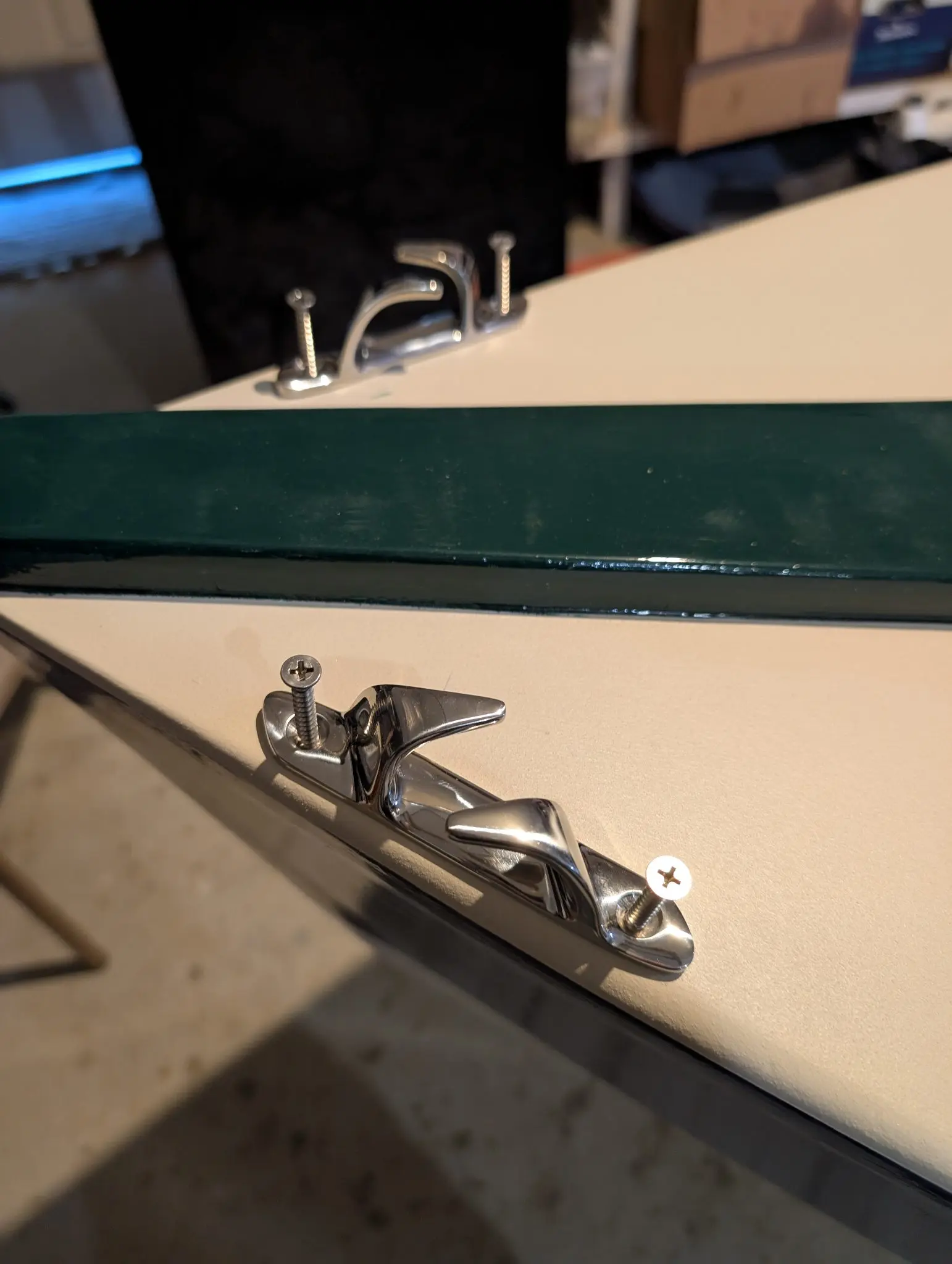 The Guider: Deck hardware