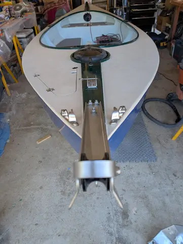 The Guider: Deck hardware