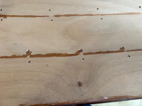 Micro-Wherry: Step 4: first tape