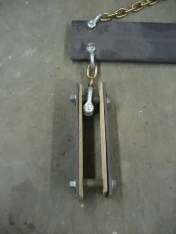 Hot Rod: Gantry: We designed and built a portable gantry to move the boat from its cradle to the trailer