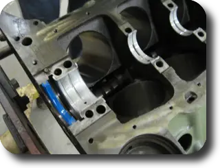 Hot Rod: Chris-Craft 283 rebuild: Cut and place a strip of plastigauge on a main bearing cap