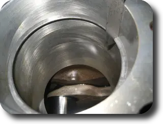 Hot Rod: Chris-Craft 283 rebuild: Cut and place a strip of plastigauge on a main bearing cap