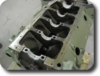 Hot Rod: Chris-Craft 283 rebuild: Cut and place a strip of plastigauge on a main bearing cap