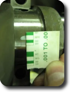 Hot Rod: Chris-Craft 283 rebuild: Cut and place a strip of plastigauge on a main bearing cap