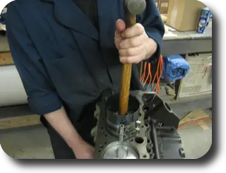 Hot Rod: Chris-Craft 283 rebuild: Installing the piston with a piston ring compressor
