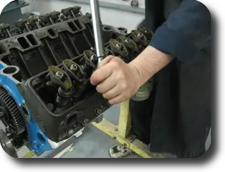 Hot Rod: Chris-Craft 283 rebuild: Rebuilt heads