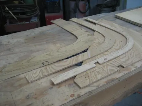 Hot Rod: Jump seats and fuel tank: The following photos depict construction details for the rear jump seats