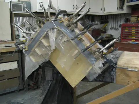 Hot Rod: Jump seats and fuel tank: The following photos depict construction details for the rear jump seats