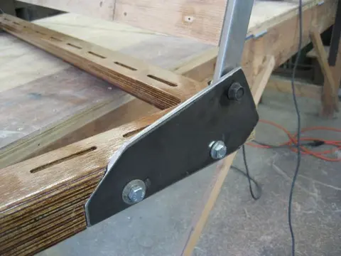 Hot Rod: Seats: Driver's seat back webbing layer