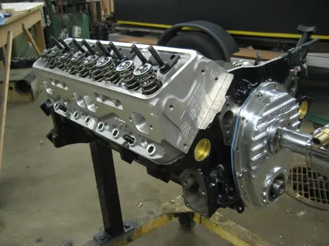 Hot Rod: 355 engine: Pistons are TRW .030" over flat top forged units
