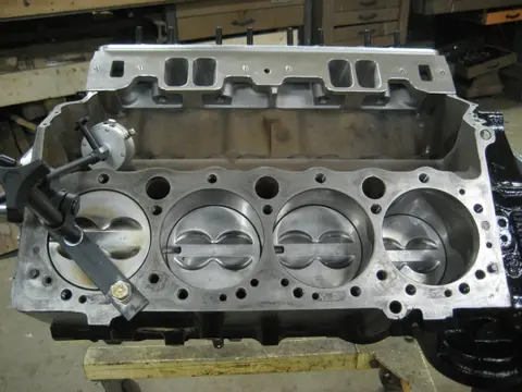Hot Rod: 355 engine: Pistons are TRW .030" over flat top forged units
