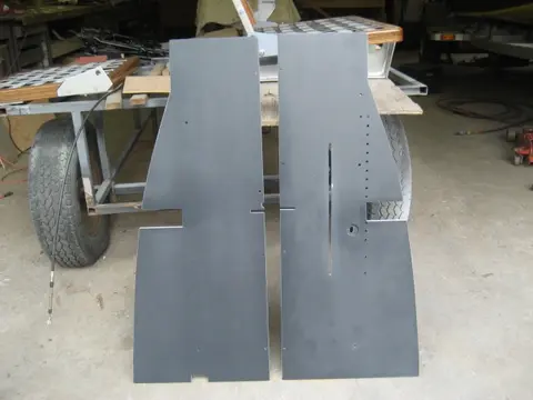 Hot Rod: Seats: Soles were cut from 1/2" exterior grade fir plywood