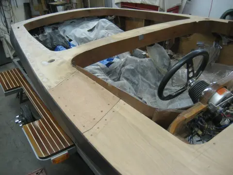 Hot Rod: Deck: Deck blocking was added to handle the plywood joint