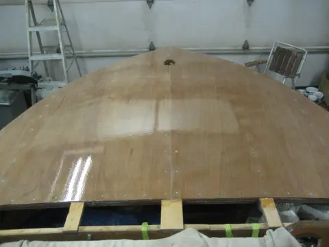 Hot Rod: Deck: Fill coat # 3 and 4 : Once the epoxy was fully cured, we airfiled with 80 grit sandpaper a