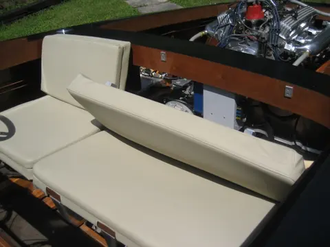 Hot Rod: Seats: Here are some photos of the completed upholstery