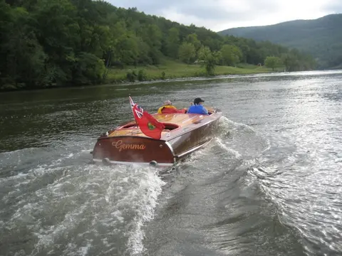 Hot Rod: Glen-L Gathering 2011: The boat needs a major cleanup when we get home !!