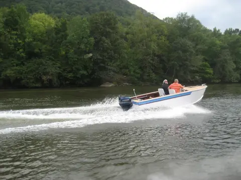 Hot Rod: Glen-L Gathering 2011: The boat needs a major cleanup when we get home !!
