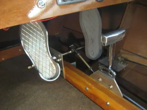 Hot Rod: Cavitation plates: It's a very tight fit, but there's just enough room for the thru hull fitting and cavitati