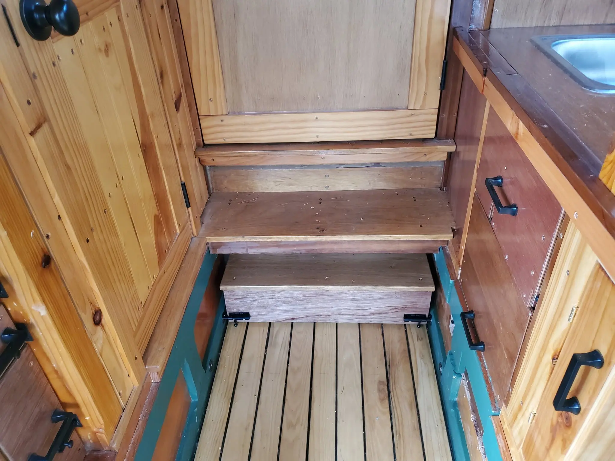 Jersey Girl: With the painting of the fender washer striker plates, the finishing touches are in...