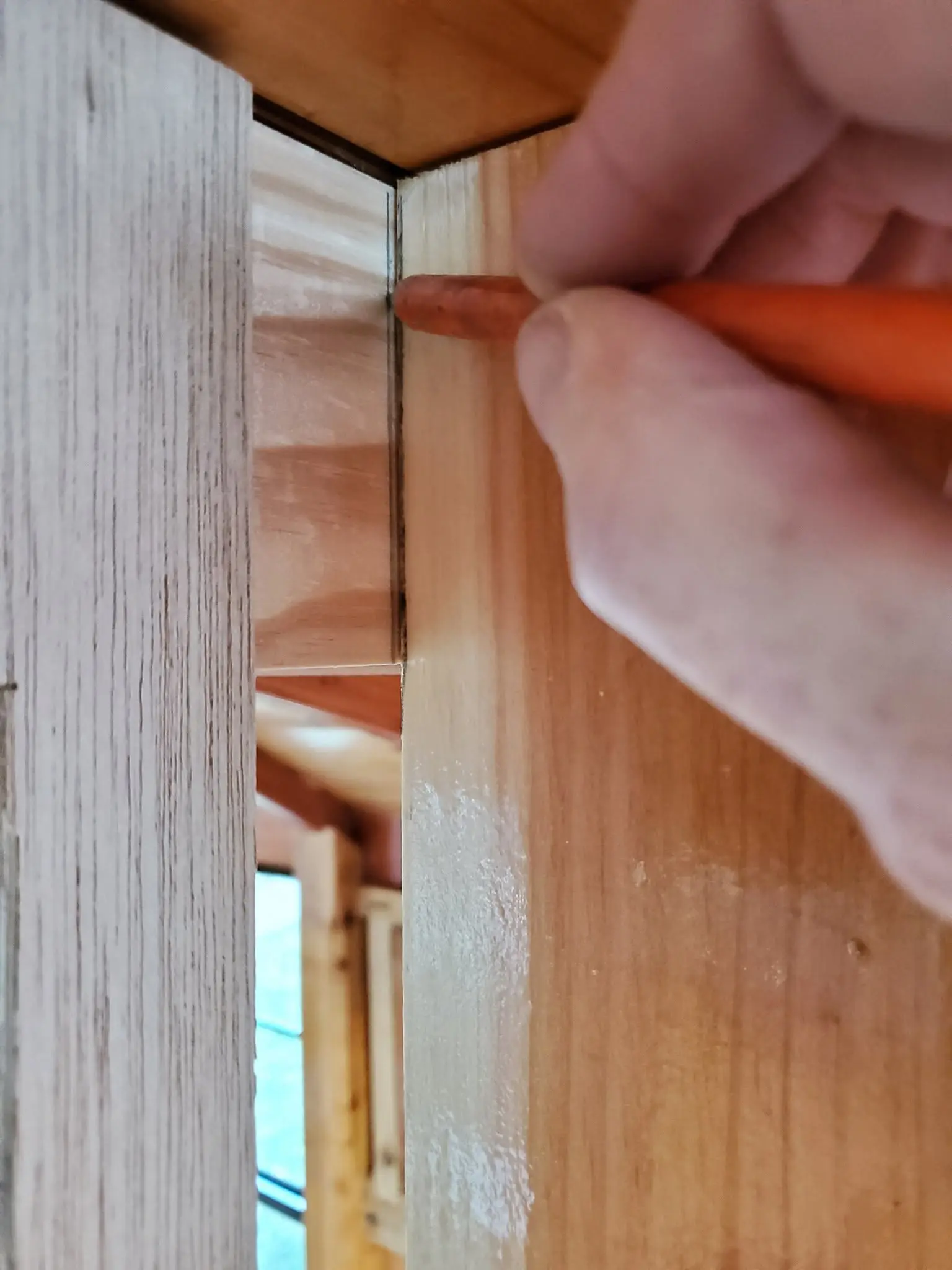 Jersey Girl: Yesterday, I temporarily installed faux rails, deliberately cut a bit too long, on the...