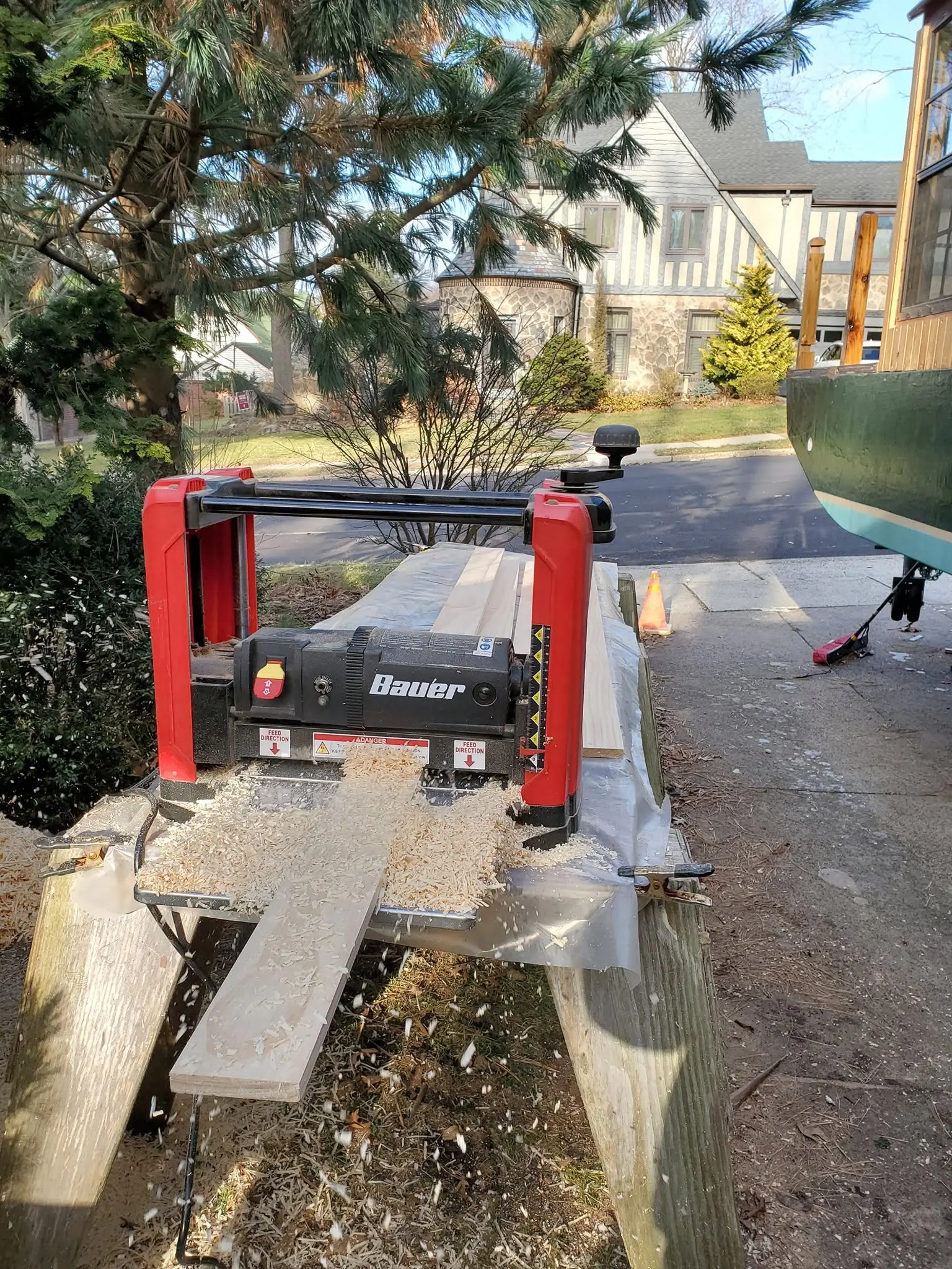 Jersey Girl: Yesterday, I temporarily installed faux rails, deliberately cut a bit too long, on the...