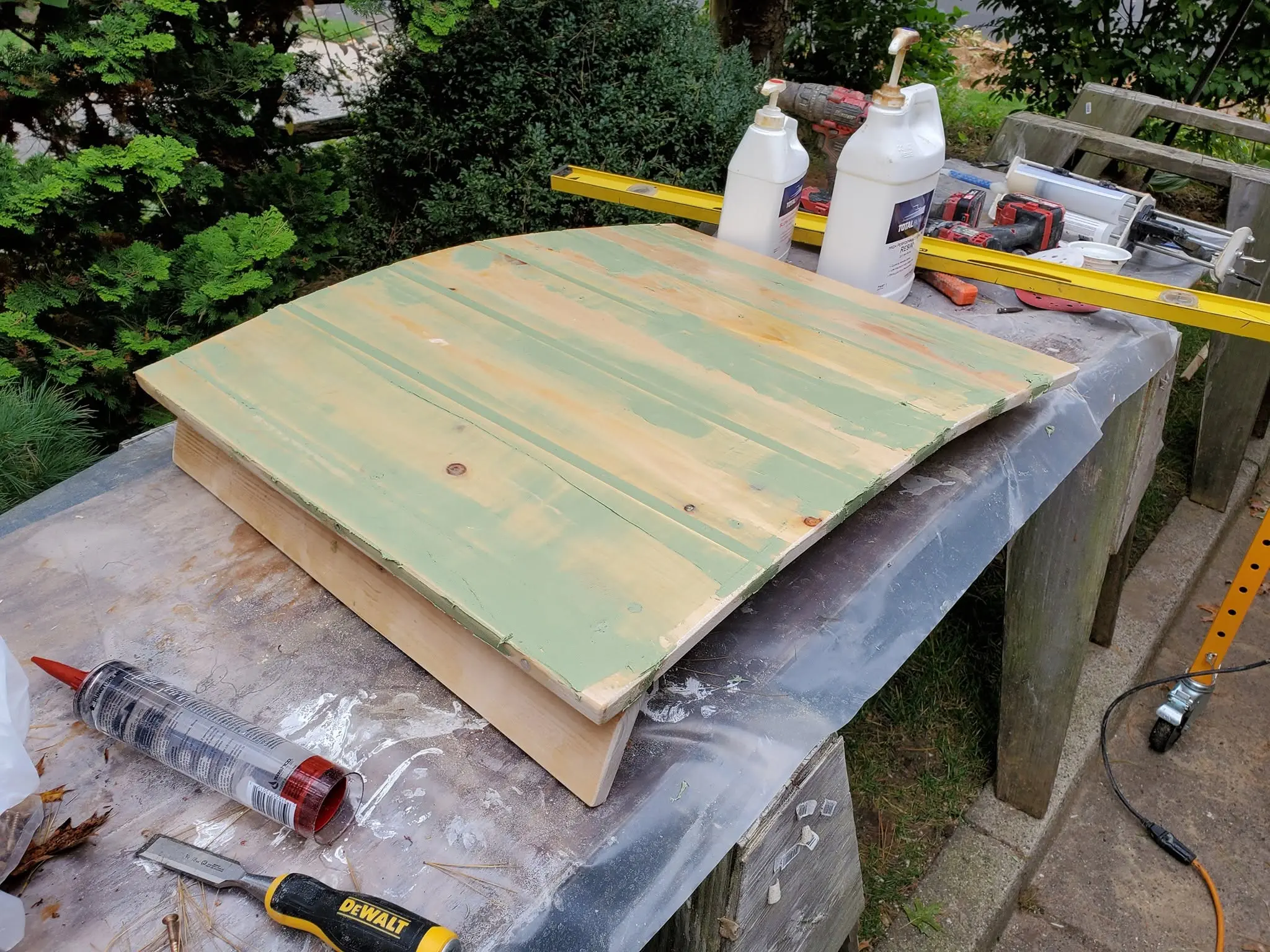 Jersey Girl: The starboard gull wing has its face board installed and its green fairing glop applied.