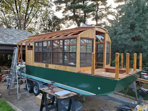 Jersey Girl: Now that the final finish coat has been applies to the central portion of Jersey...