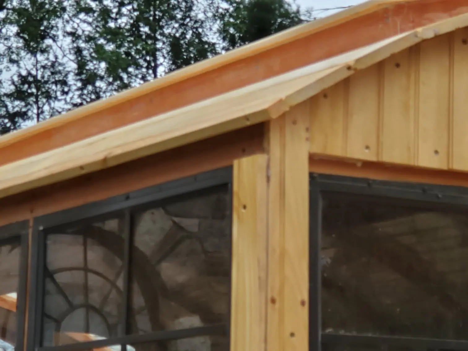 Jersey Girl: All the side overhangs on Jersey Girl's roof are complete.