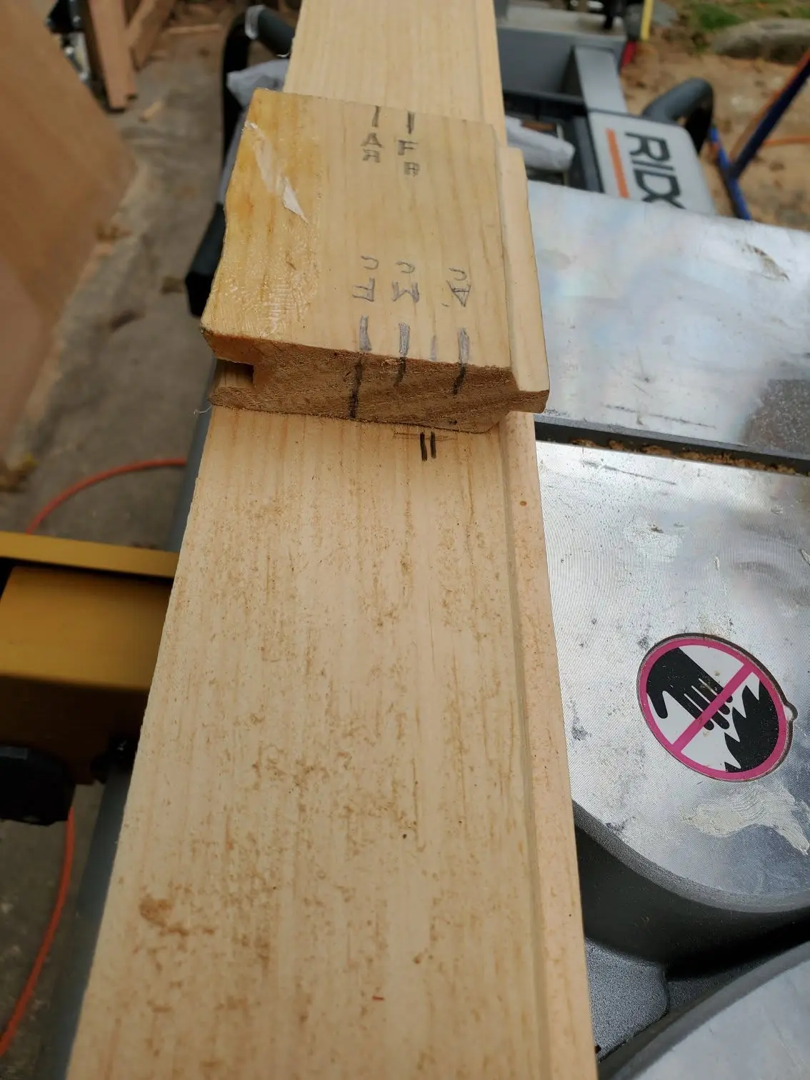 Jersey Girl: Here’s how I measure and make the side edge overhangs for Jersey Girl’s roof.