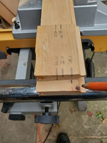 Jersey Girl: Here’s how I measure and make the side edge overhangs for Jersey Girl’s roof.