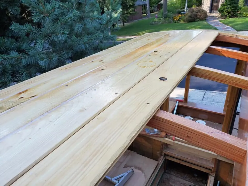 Jersey Girl: Today I finished sealing up the topside grooves between the planks I had installed...