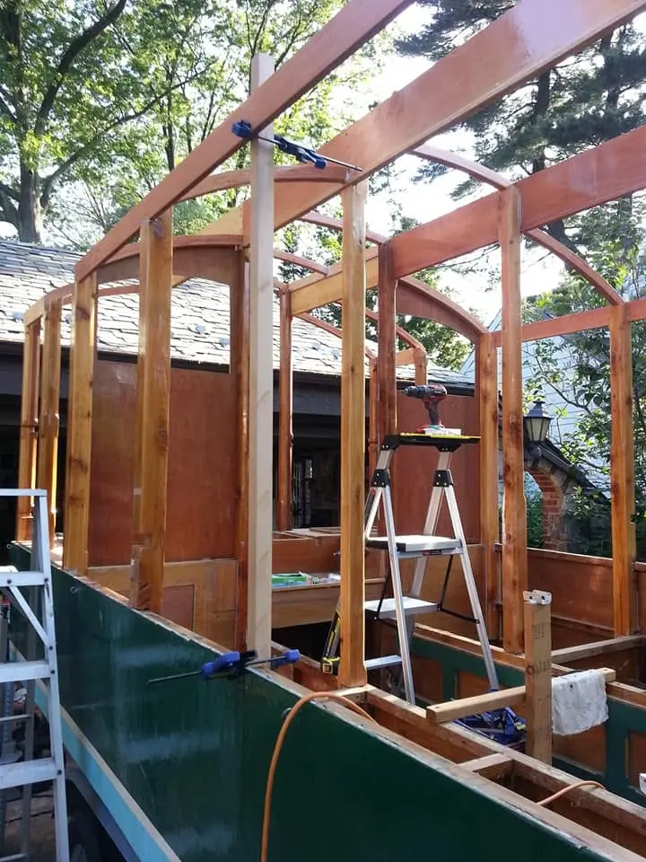 Jersey Girl: Fitting Jersey Girl's first window frame.