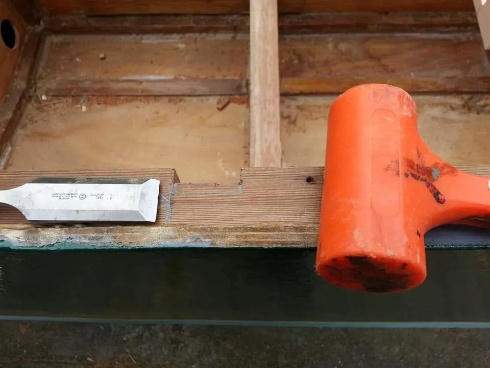 Jersey Girl: Fitting Jersey Girl's first window frame.