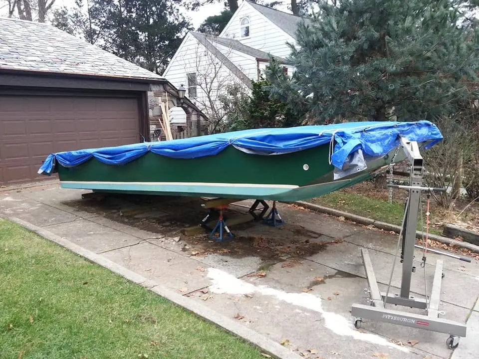 Jersey Girl: The time has come to get Jersey Girl into position to winch her up onto the trailer...