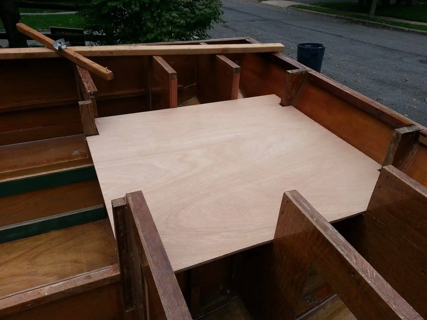 Jersey Girl: Jersey Girl gets her fore deck fitted today.