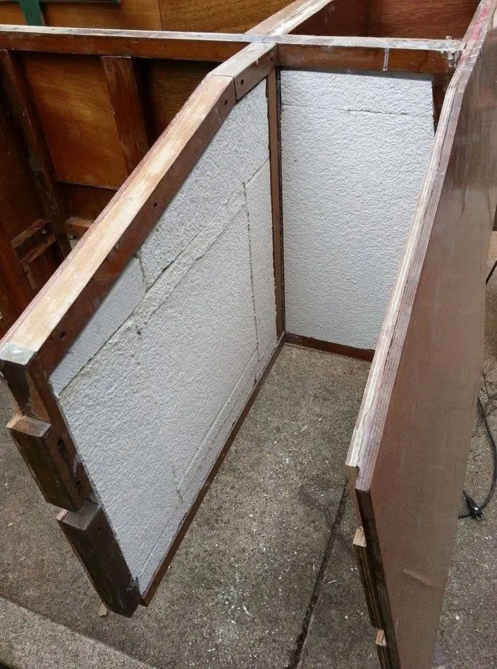 Jersey Girl: I've decided to experiment with sound-deadening materials in the area of the outboard...
