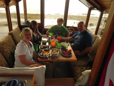Jersey Girl: This houseboat would be a project of far greater magnitude than anything I've ever done.