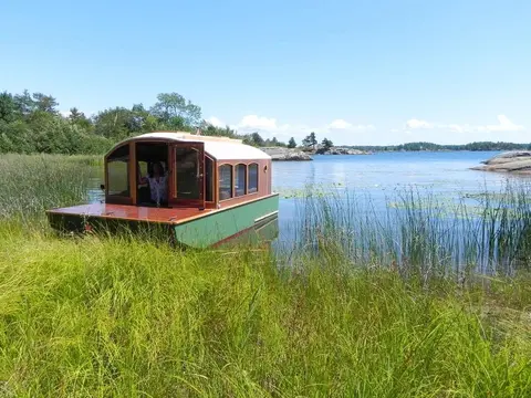 Jersey Girl: This houseboat would be a project of far greater magnitude than anything I've ever done.