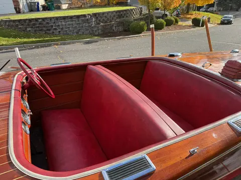 Deluxe Runabout: Remove engine