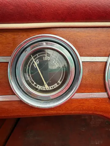 Deluxe Runabout: Remove engine