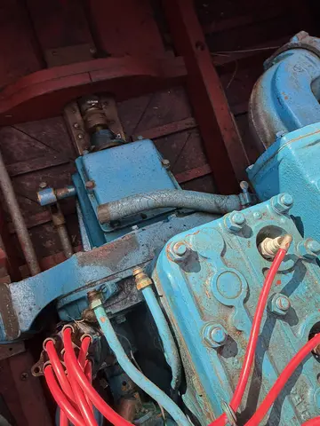 Deluxe Runabout: Remove engine