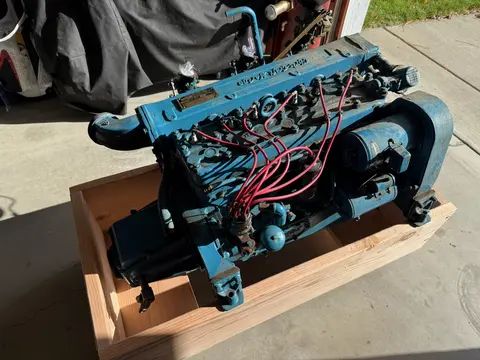 Deluxe Runabout: Remove engine