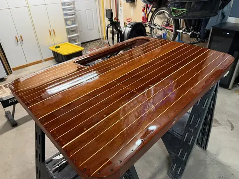 Deluxe Runabout: Upholstery repair