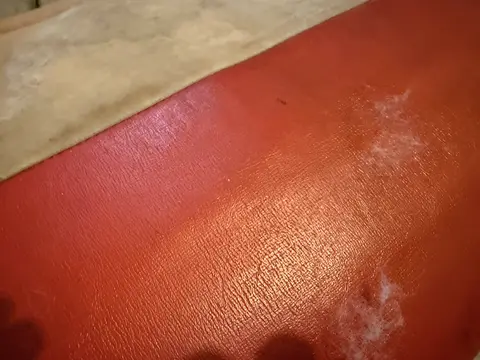 Deluxe Runabout: Upholstery repair